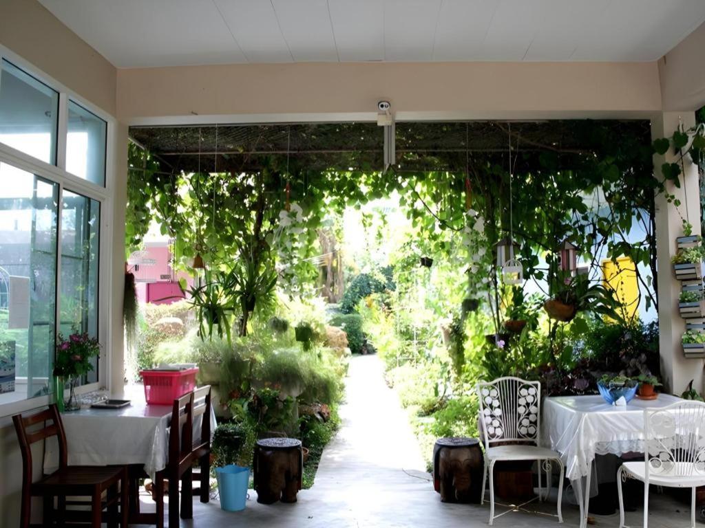 Rommai Rimnaam Resort Ranong Exterior foto