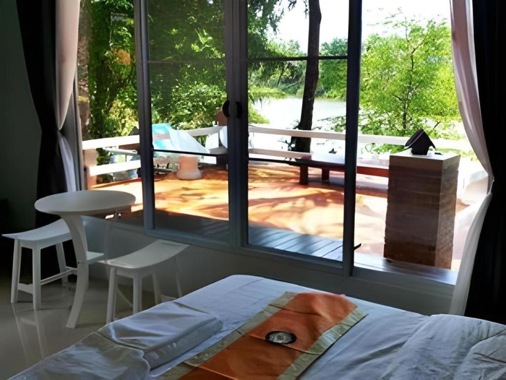 Rommai Rimnaam Resort Ranong Exterior foto